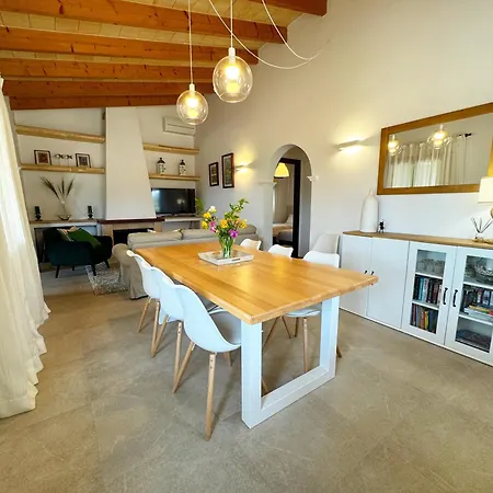 Maricel 칼라 라트자다