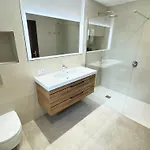 Maricel بيت للعطل كالا راتخاذا